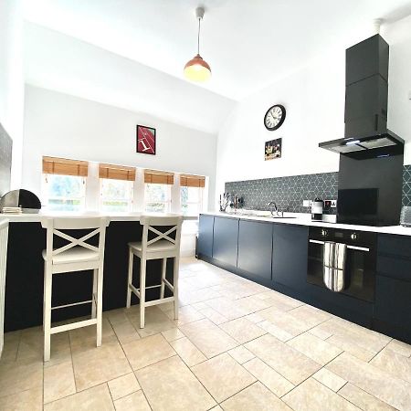 Serviced Accommodation Moray - Lesmurdie House Elgin Exteriör bild