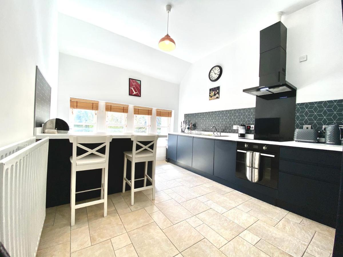 Serviced Accommodation Moray - Lesmurdie House Elgin Exteriör bild