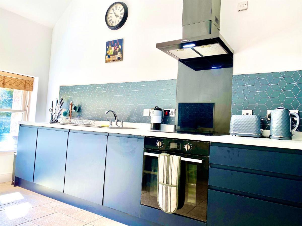 Serviced Accommodation Moray - Lesmurdie House Elgin Exteriör bild